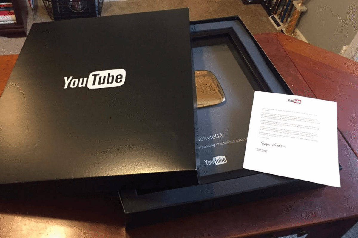 Lợi Ích Khi Sử Dụng Dịch Vụ Xin Nút Vàng YouTube Của Học Viện YouTube